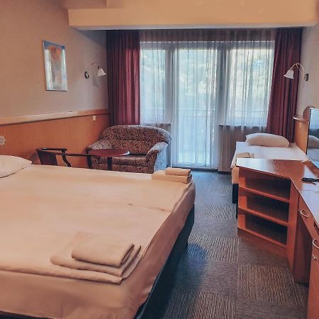 Melodia Hotel Юрата Екстериор снимка