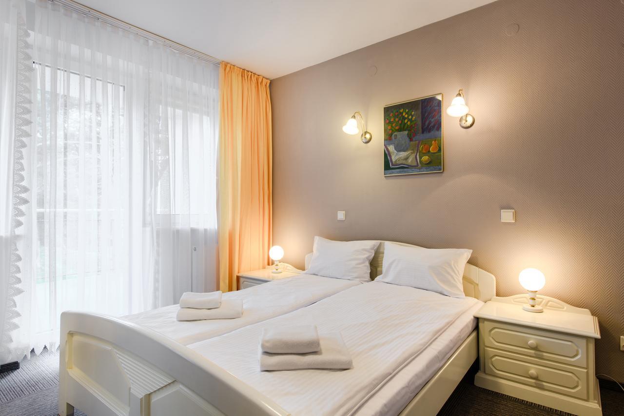 Melodia Hotel Юрата Екстериор снимка